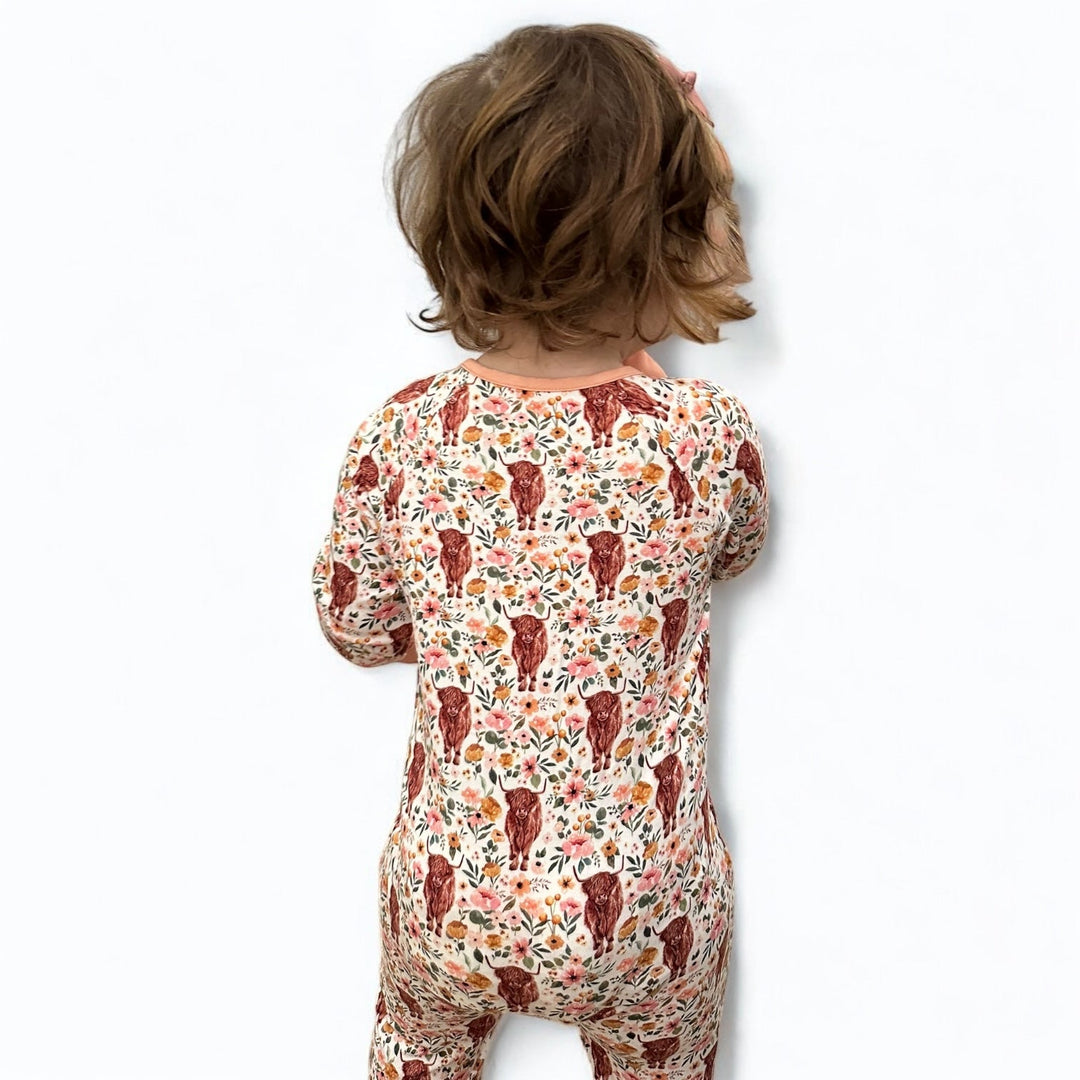 Highland Cow Bamboo Zipper Sleeper