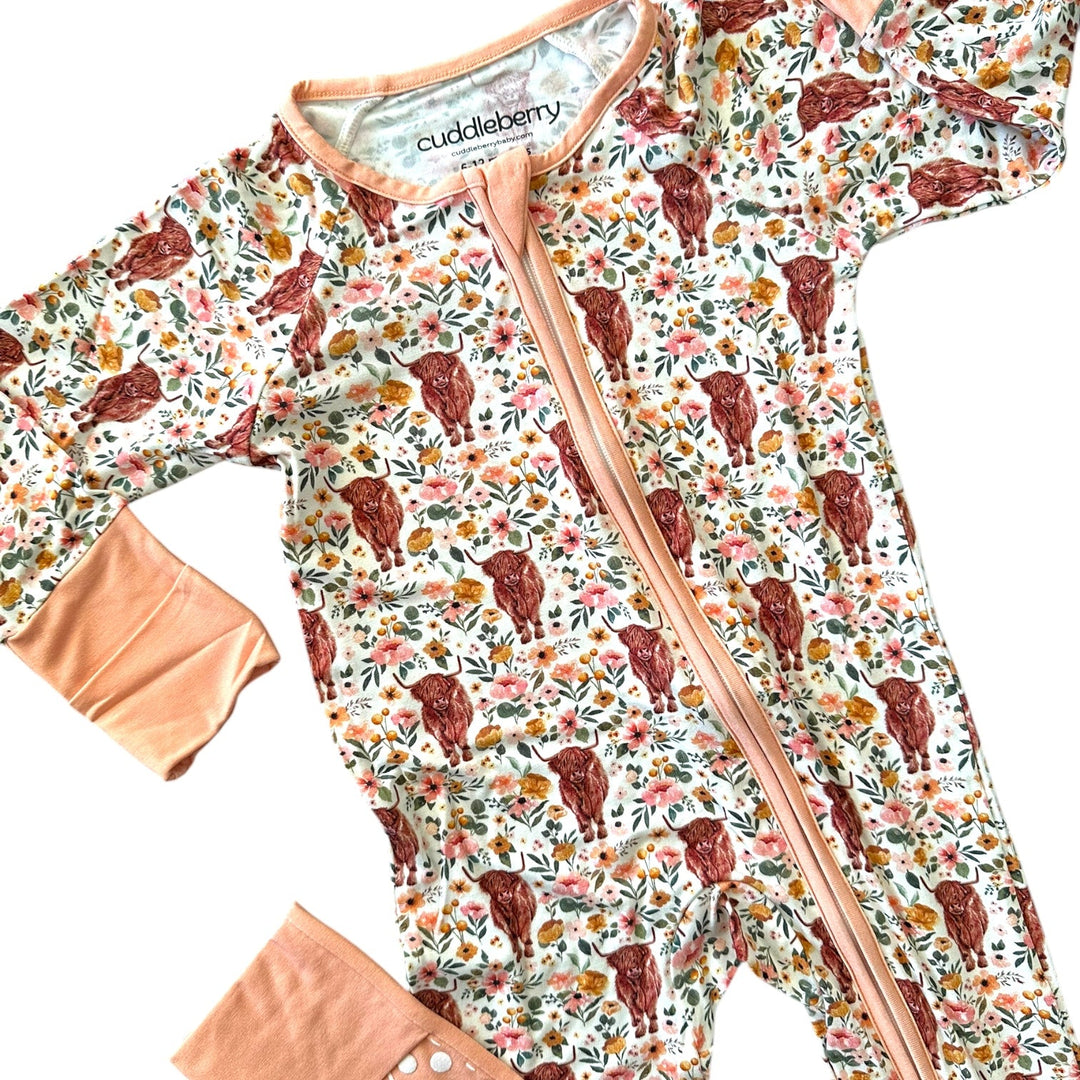 Highland Cow Bamboo Zipper Sleeper