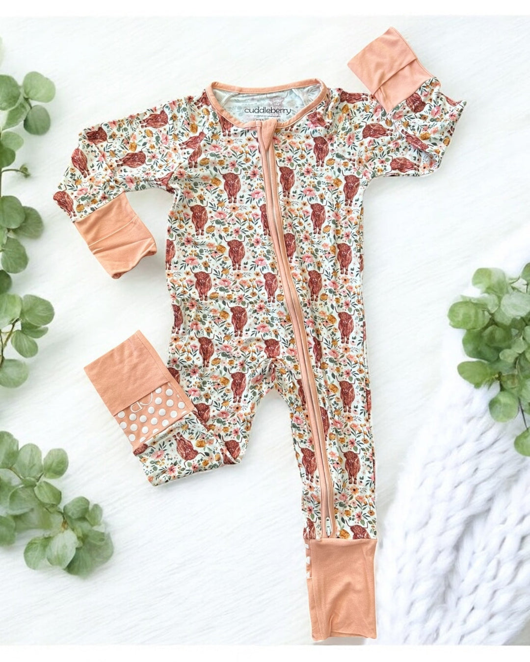 Highland Cow Bamboo Zipper Sleeper